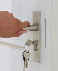 Super Locksmith Service St Petersburg, FL 727-264-5643 Super Locksmith Service St Petersburg, FL 727-264-5643 - re-key-locks
